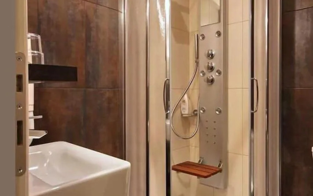 Tsarbou Guesthouse