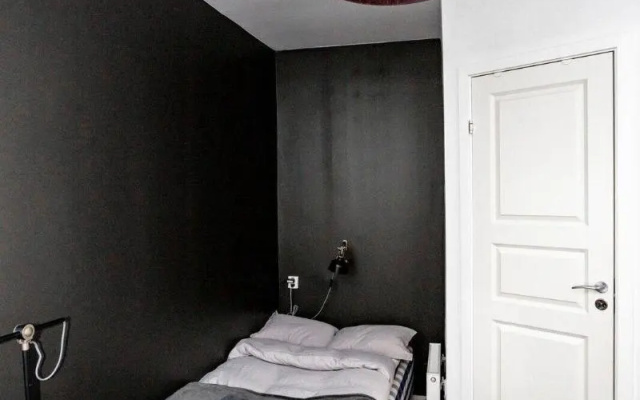 Eight Rooms