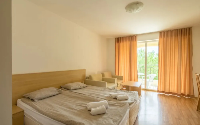 Corsica Apartments