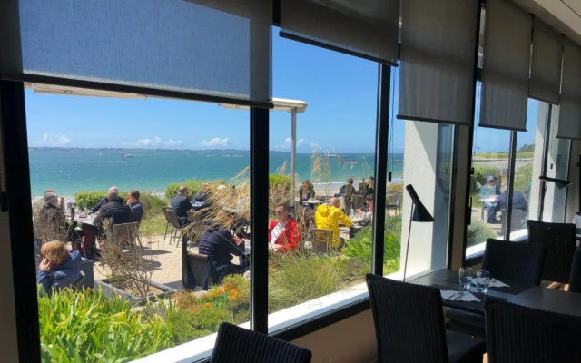 Logis Hôtel & Restaurant Les Mouettes - Larmor Plage, proche de Lorient