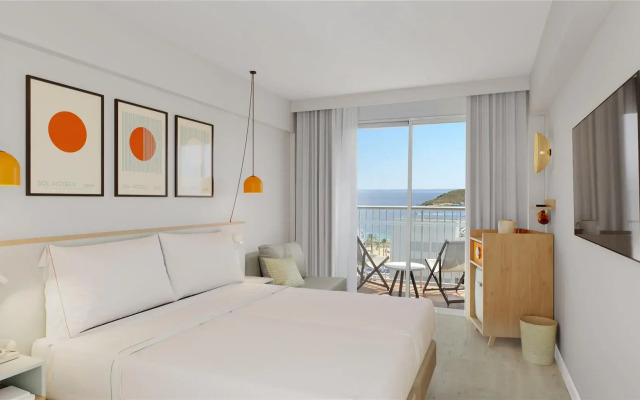Отель Sol House Mallorca