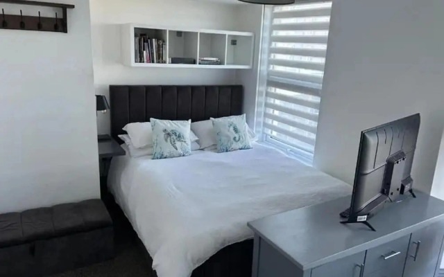 Apartment Sleeps 6 With Hot Tub