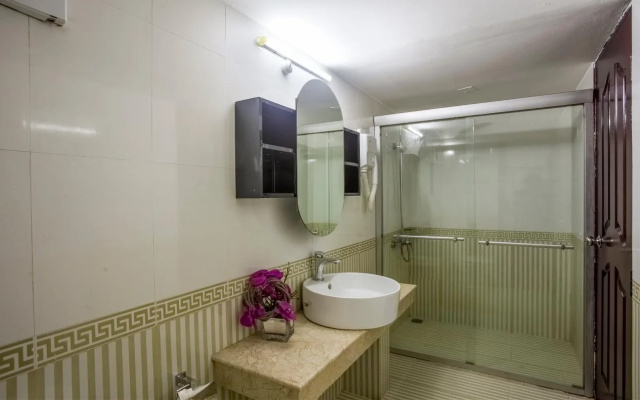 Hotel Civic Inn