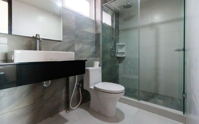 2 BR Best in Kelapa Gading Sherwood Apartment By Travelio