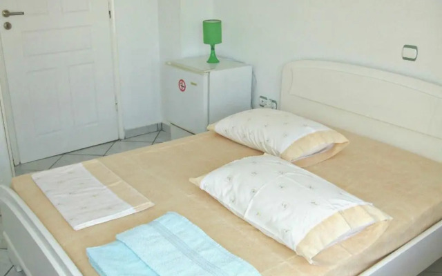 Kristallia Rooms