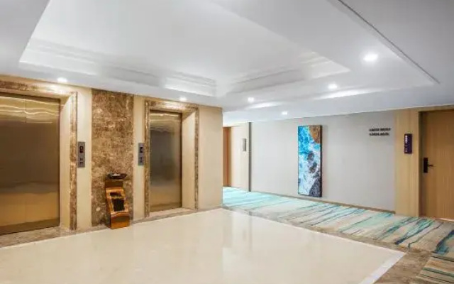 Kerria Hotel (Xinhua Ancient Town, Xinhua County No.1 Middle School Branch)