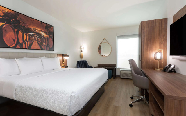 La Quinta Inn & Suites By Wyndham Galt Lodi North