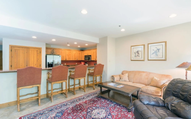 Bear Creek Lodge 305ab 2 Bedroom Condo by Alpine Lodging Telluride