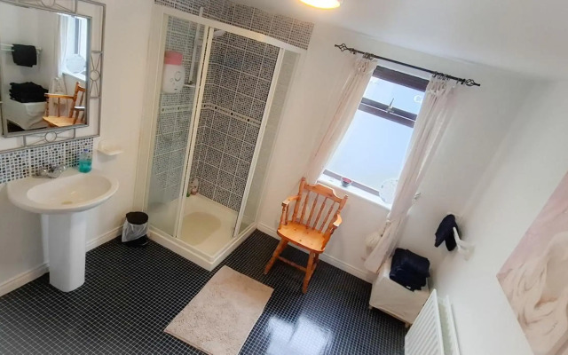 Blue Door 1 Bedroom Apartment for couple Carrigart