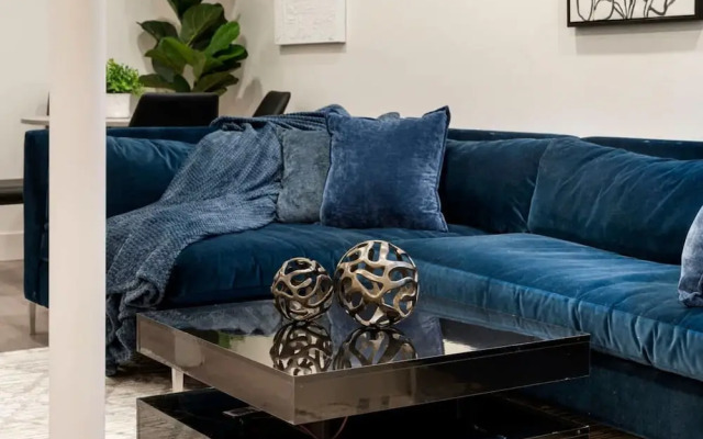 Luxury 2BR 2BA in Wicker Park
