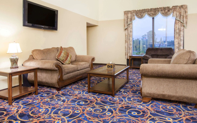 Days Inn by Wyndham Alma