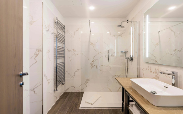 Hilton Rijeka Costabella Beach Resort & Spa