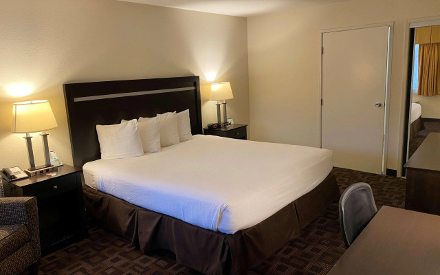 Best Western Plus Inn of Hayward