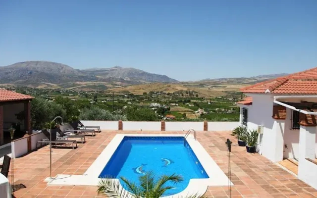 Alora Valley View Accommodations