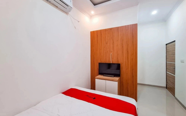 RedDoorz Syariah @ Boemi 2 Guesthouse Tasikmalaya