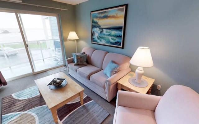 Waters Edge 203 - 1 Br Condo