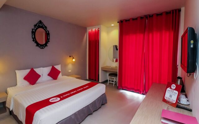 Отель NIDA Rooms Patong Beach Bungalow комната для гостей