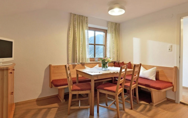 Stunning Apartment in Hart im Zillertal With Garden