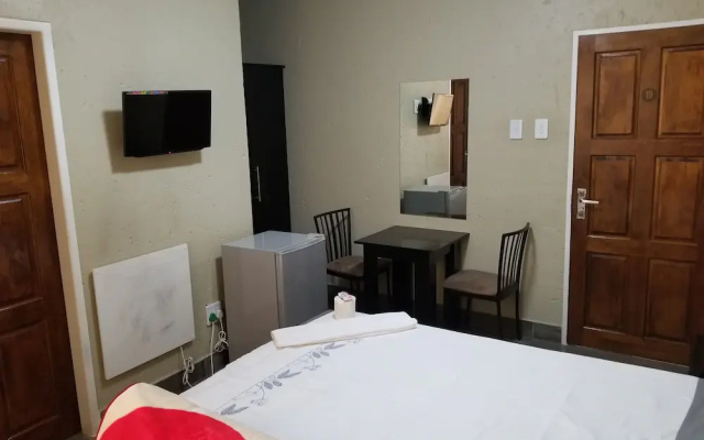 Chisam Guest Lodge