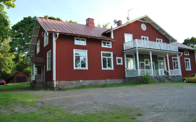 Rytterne Kyrkskola B&B