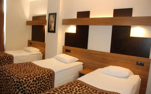 Akgol Hotel