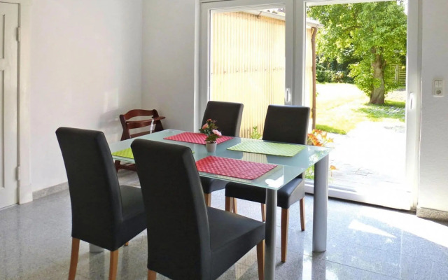 Apartment in Carolinensiel Near the Restaurants