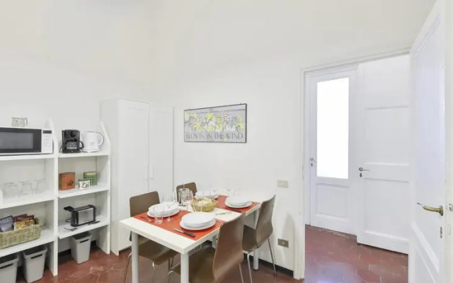 Porta Rossa Suite Halldis Apartments