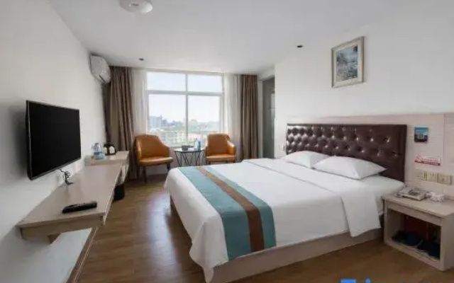 Lejia Bussiness Hotel