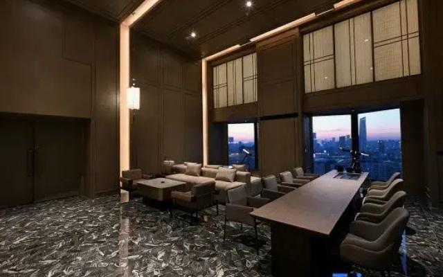 Zhongjie Central Hotel (Shenyang Zhongjie & Forbidden City Joy City Location)