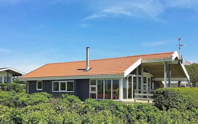 6 Person Holiday Home in Vinderup