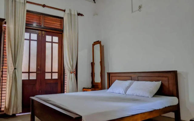 Serendip Villa Holiday Home