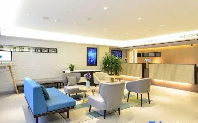 Rujia Business Travel Hotel (Lijiang Ancient Town Waterwheel)