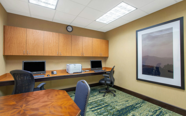 Hampton Inn & Suites Albany Airport