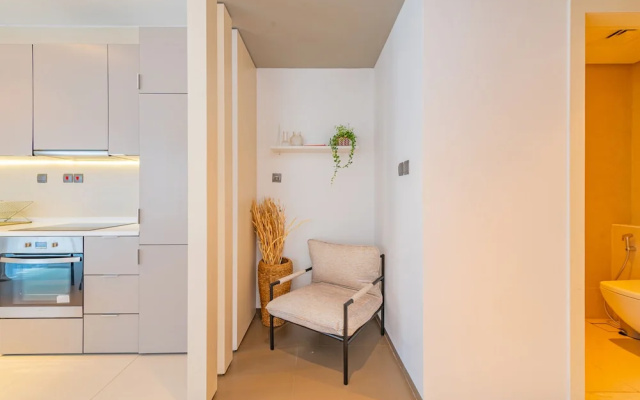 Amazing Stay in Marina With Balcony & View