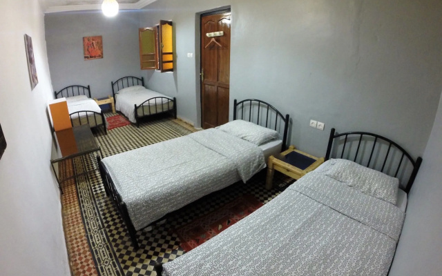 Sunset Surfhouse - Hostel