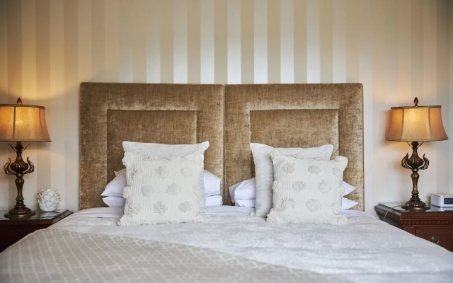 Luxury Lodges in Doolin Village