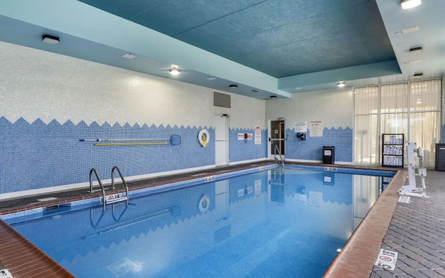 Holiday Inn Louisville Airport South by IHG