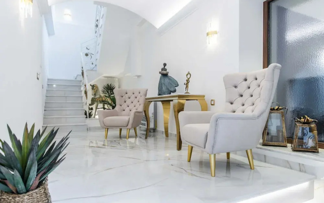 Kallisti Palace Apartment