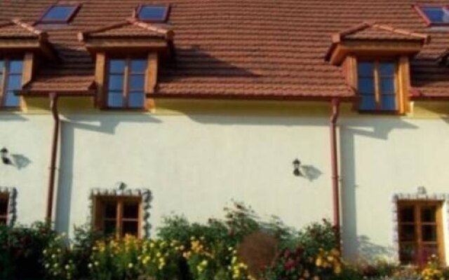 Hotel Bella вид на фасад