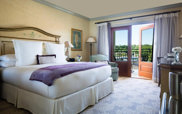 Delamar Greenwich Harbor