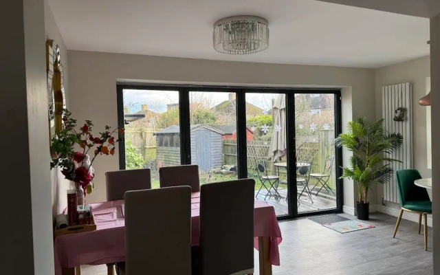 Oxford - Villa - Sleeps 8 - Garden - Parking