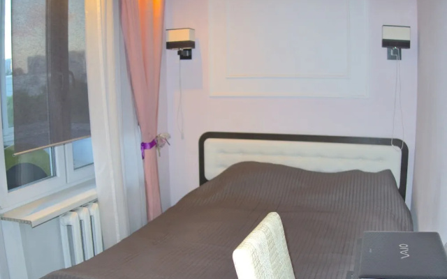 LUXKV Apartment on Sevastopolskiy 7
