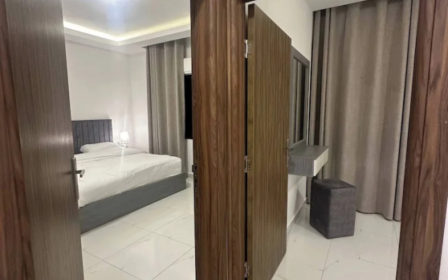 JRE Cozy Home Near All Services 19