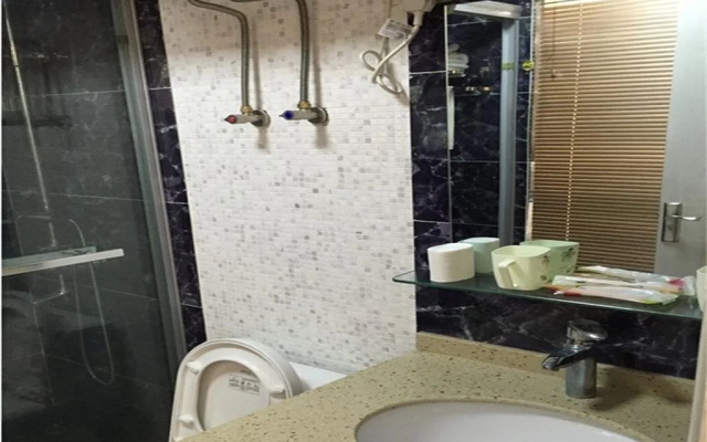 Nantong Suzhong Business Hotel