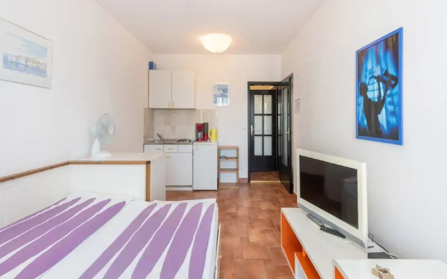 Apartments Ilija Njavro