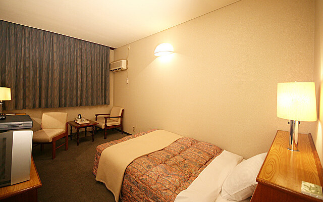 Town Hotel Chiyo Минамиавадзи комната для гостей
