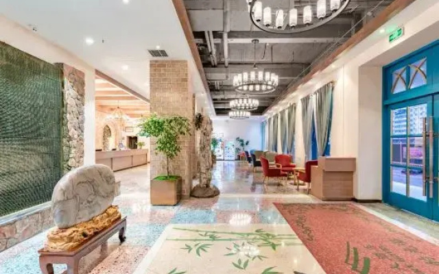 Scenery Hotel