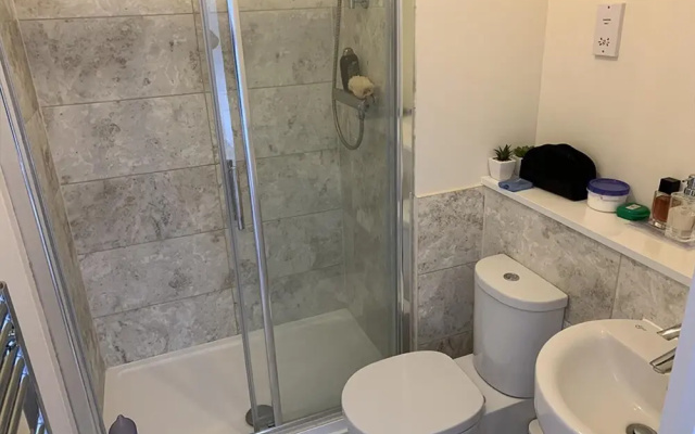 Continental Apartments - 2-bed Farnborough Central