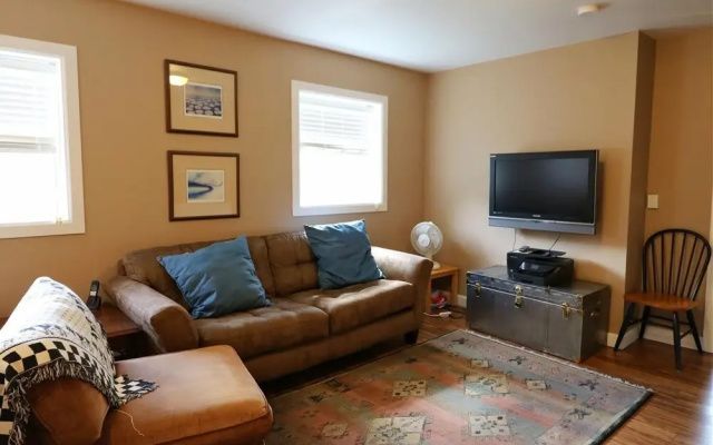 21 Mill Street 5 Bedroom Home by Redawning