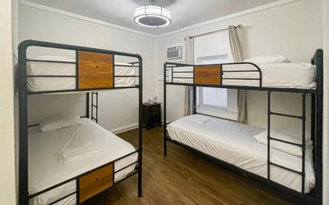 Howzit Hostels